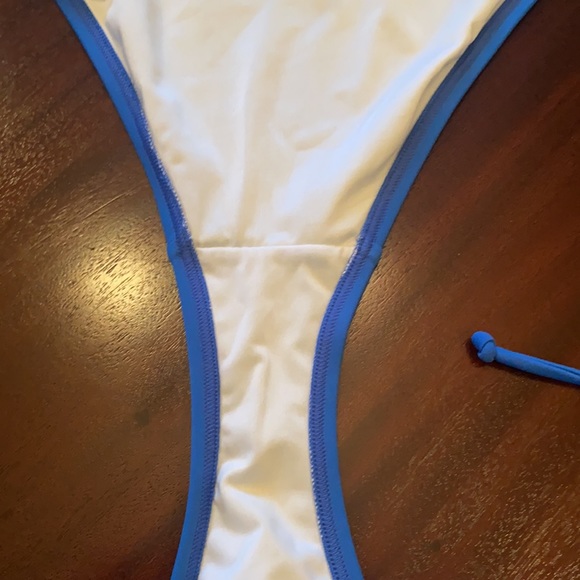 Victoria’s Secret bathing suit. Never worn. No tags - Picture 6 of 8